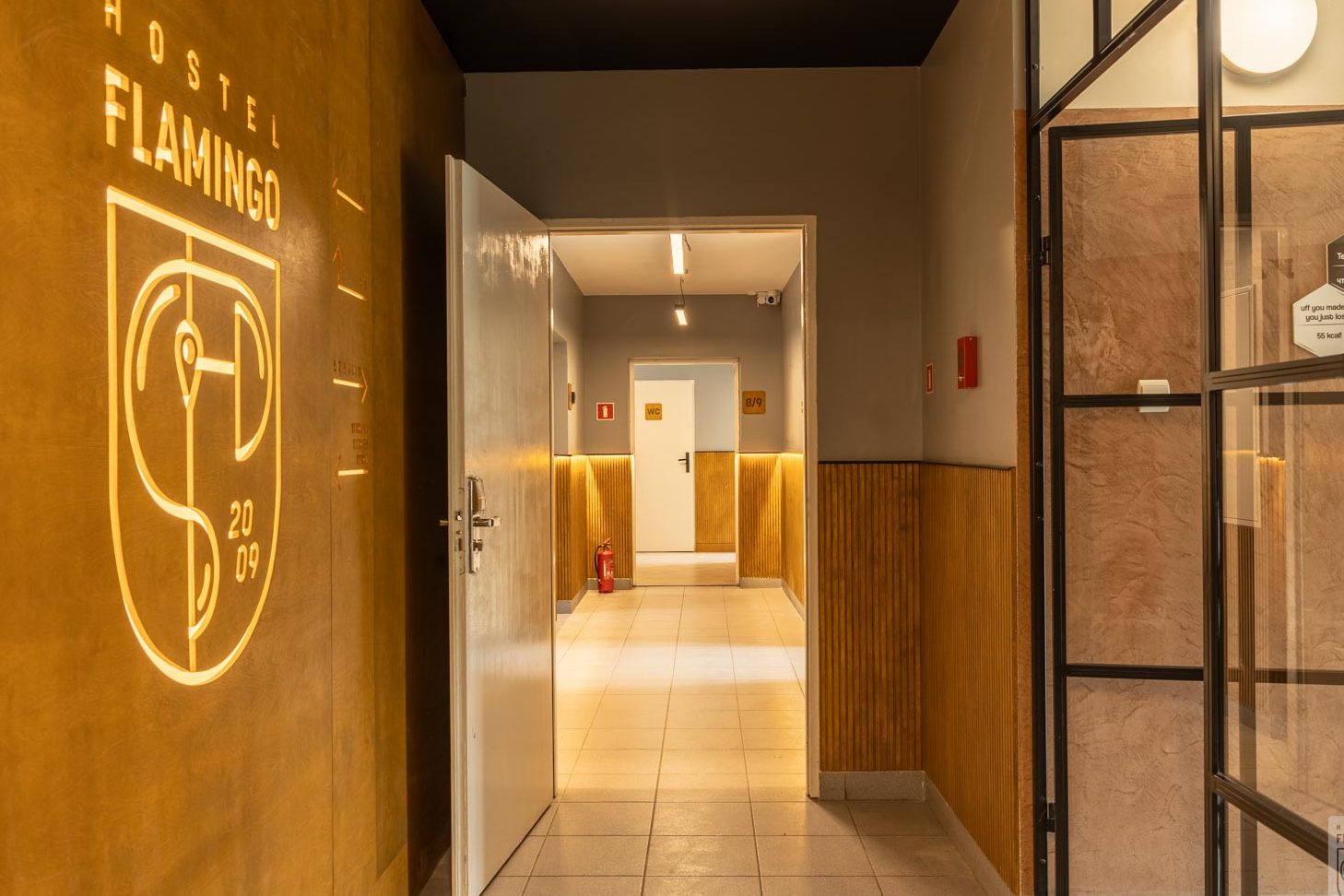 flamingo hostel centrum