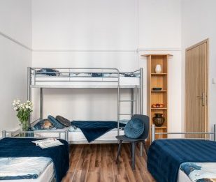 Hostel Krasnal Wroc艂aw 1 hostel krasnal wroclaw