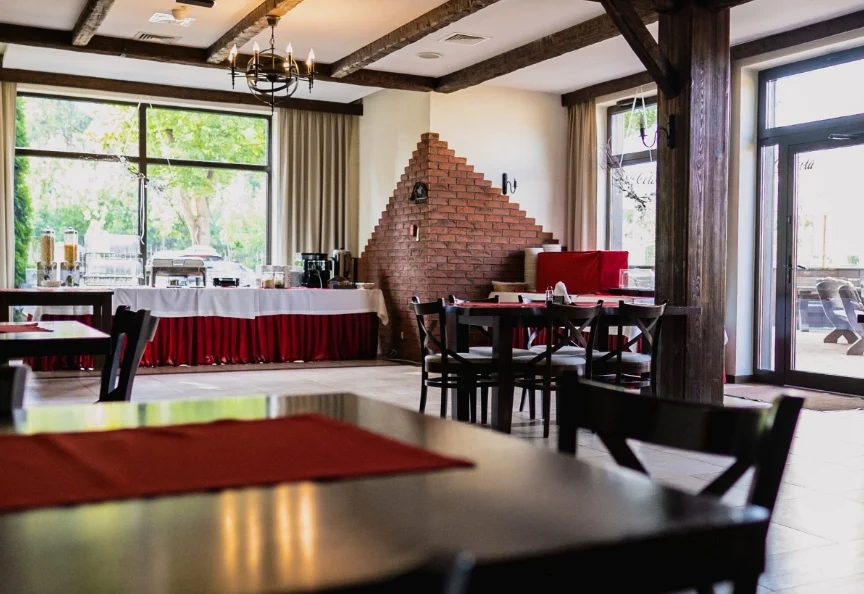 hotel i restauracja podzamcze