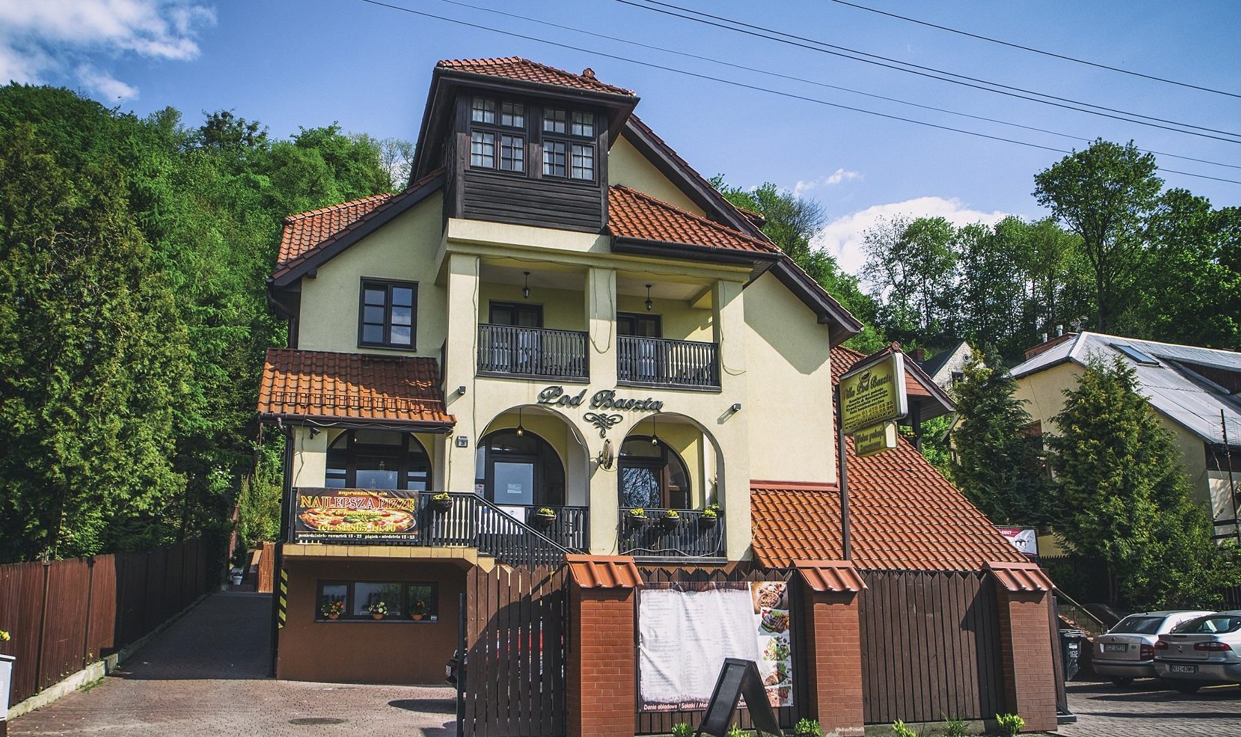 Hotel i restauracja - Willa Pod Basztą 1 hotel i restauracja willa pod baszta