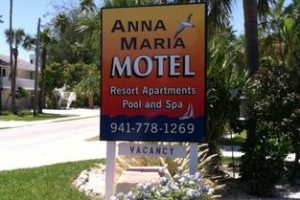 Maria. Motel 6 Maria. Motel