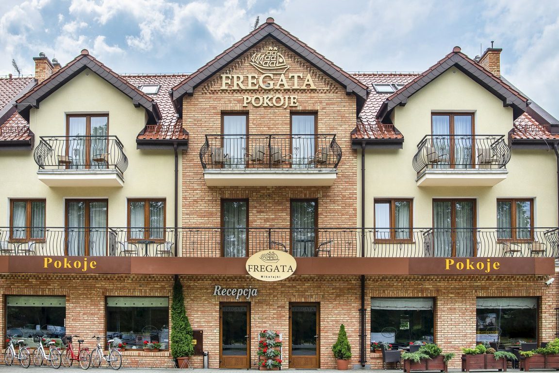 pokoje i apartamenty mikolajki