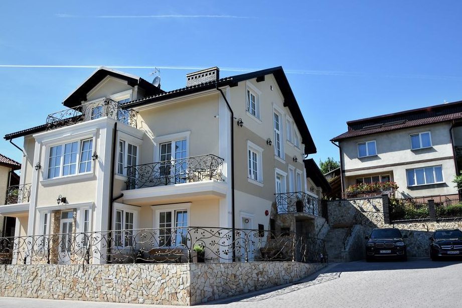 willa rozana apartamenty i pokoje goscinne w sandomierzu